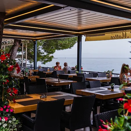 Beach Lucija Makarska